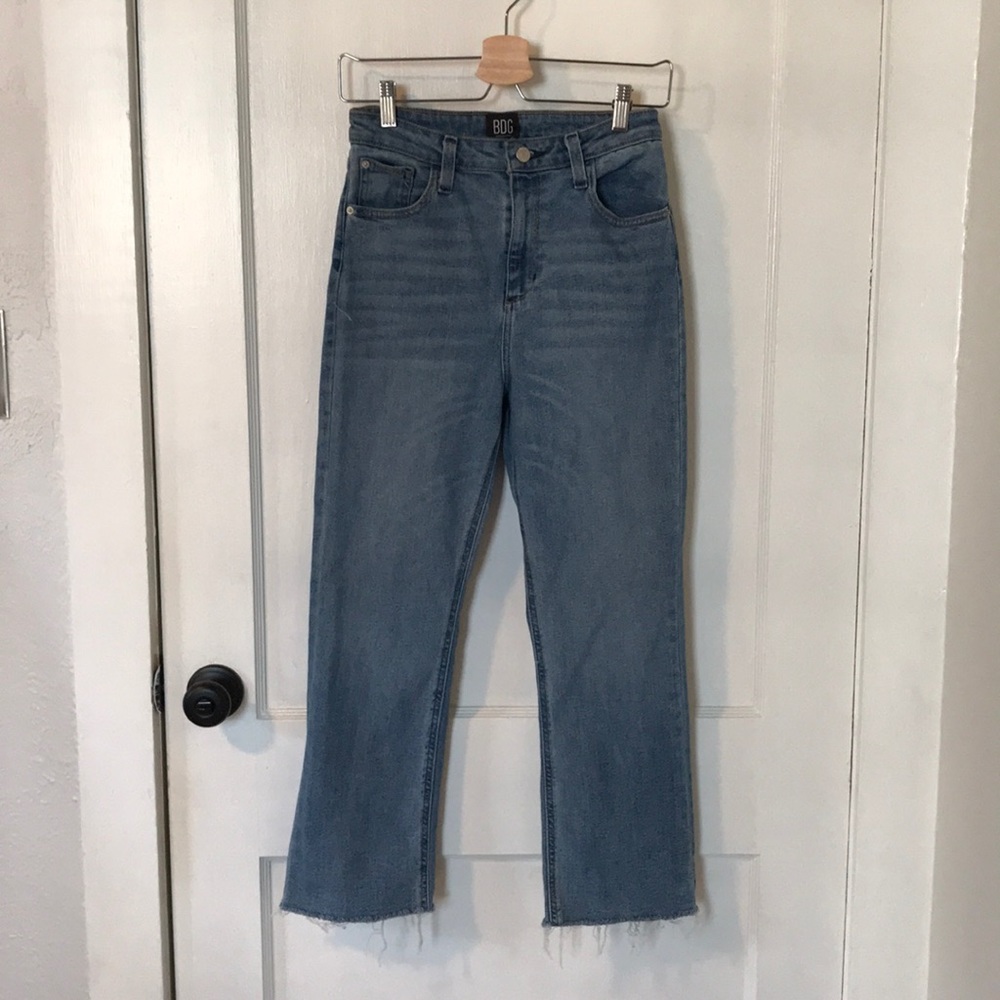 BDG Kick Flare High Rise Cropped